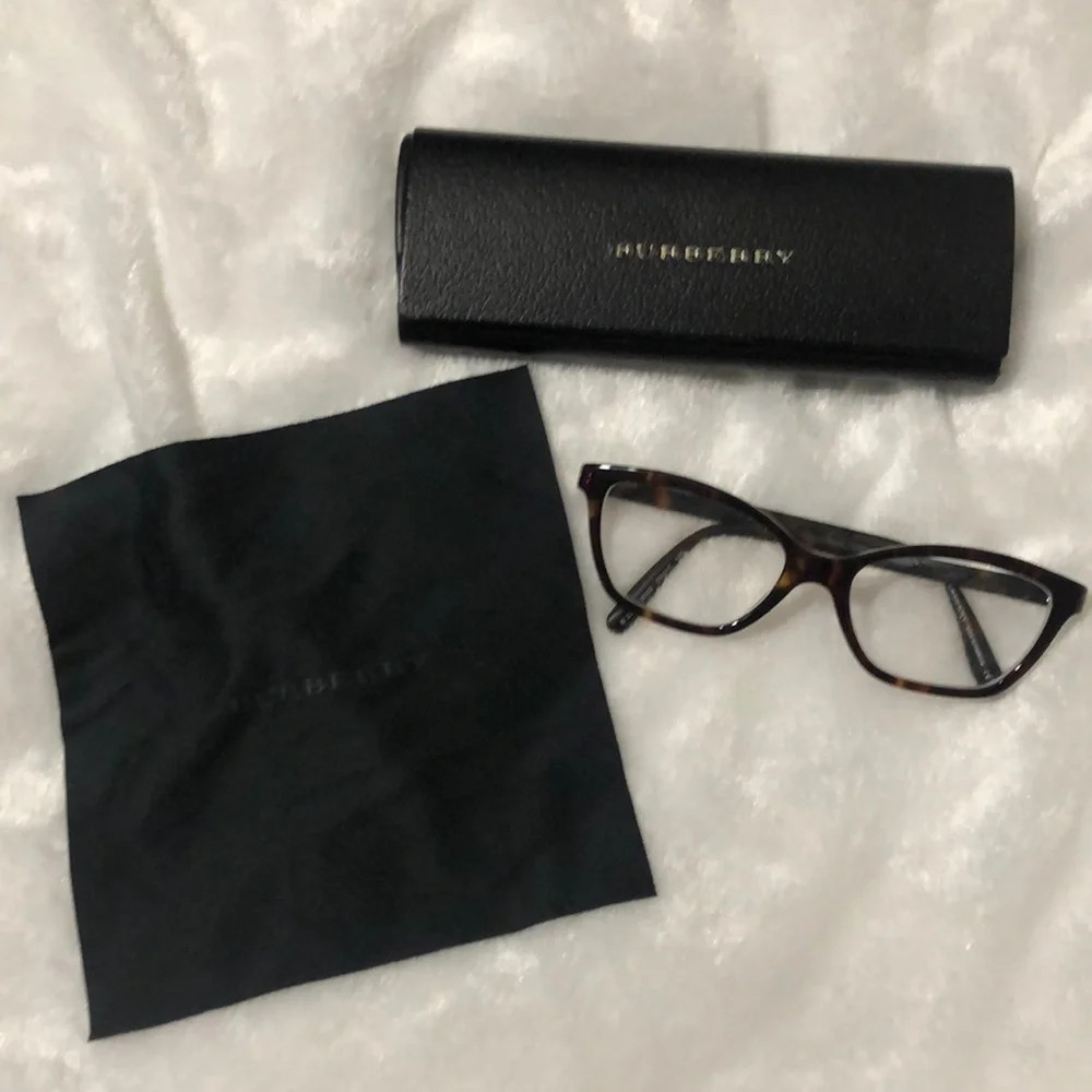 Women’s Burberry Eyeglasses with case and wiping cloth - Picture 1 of 7